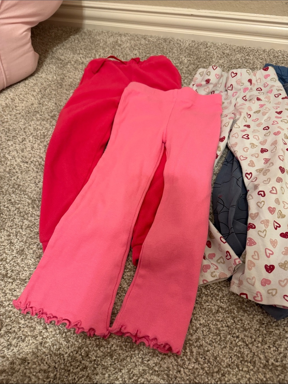 Pants bundle - Picture 2 of 7